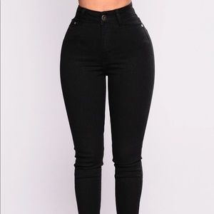Black Skinny Jeans